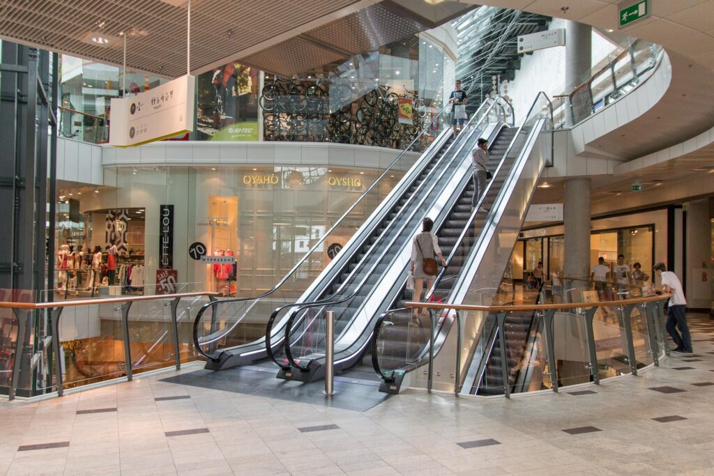 Shopping mall in Korea escalator